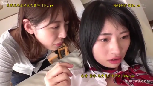 室内 · 俯身 · 面部特写 · 凝视 · JK制服 · 亚洲人 · 惊讶