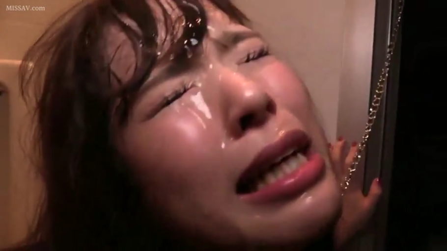 室内 · 面部 · 面部特写 · 颜射 · 仰头 · 链条 · 受孕颜