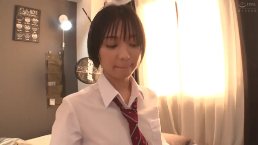 沉思 · 忧郁 · 卧室 · 站立 · 学生制服 · 上半身 · 日系 · 挂袋