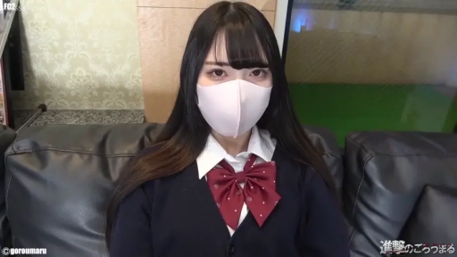 室内 · 坐姿 · 面部特写 · 注视 · JK制服 · 口罩 · 平和 · 黑发