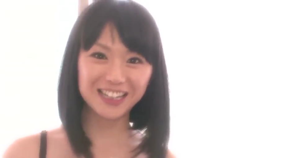 专注 · 马赛克 · 全景 · 弯腰 · 沙发 · 客厅 · 舔乳 · 内衣