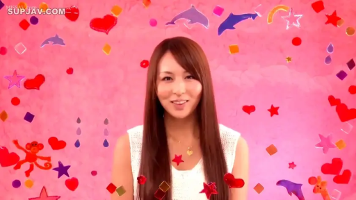 面部特写 · 摄影棚 · 正面 · 白色无袖上衣