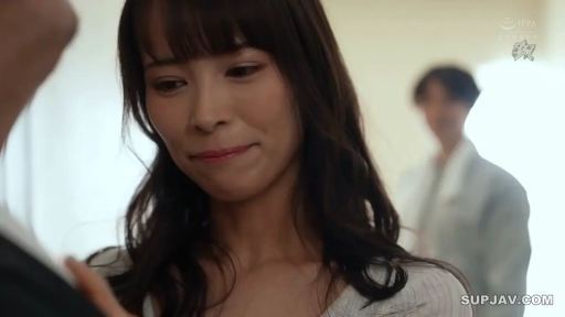 室内 · 顔部のクローズアップ · 恥ずかしがり屋 · 站姿 · 对视 · ニットセーター · 日本AV