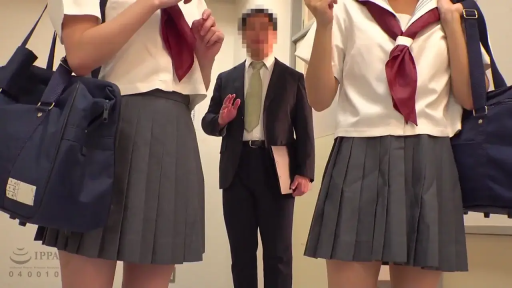 中景 · 站姿 · 走廊 · JK制服