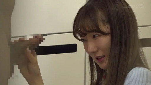 Indoor · Sitting Posture · 专注 · Close-up of the face · Mosaic · handjob · 长发 · 蓝色罗纹上衣