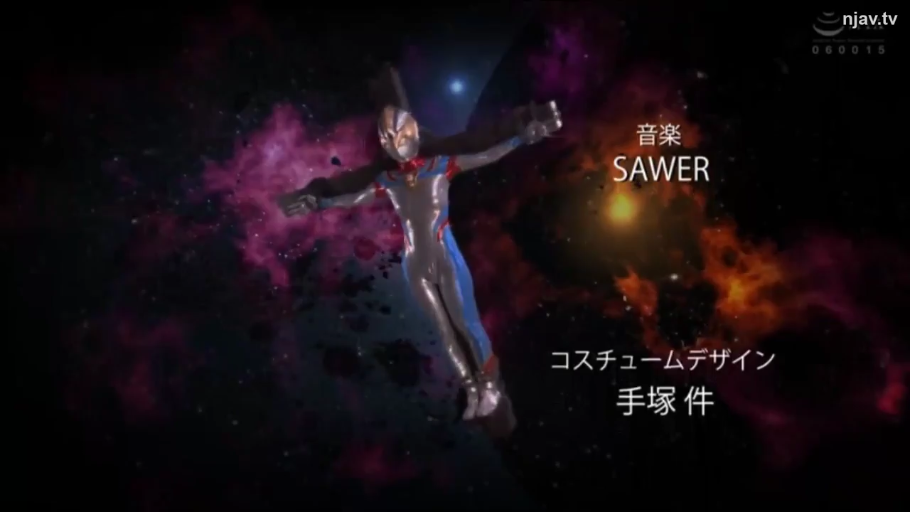 全身 · 银色紧身衣 · 太空 · 十字架姿势