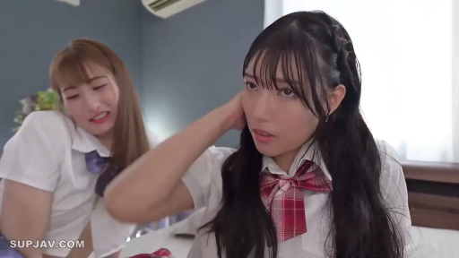 室内 · 坐姿 · 半身 · 妩媚 · JK制服 · 双人 · 亲昵