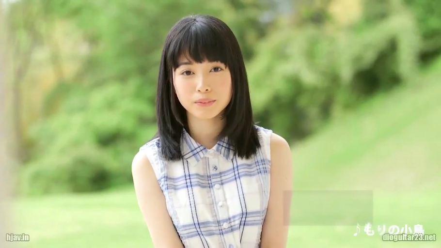 卧室 · 枕头 · 亲吻 · 侧卧 · 纯爱 · 闭眼投入 · 衬衫与校服 · 脸部接吻