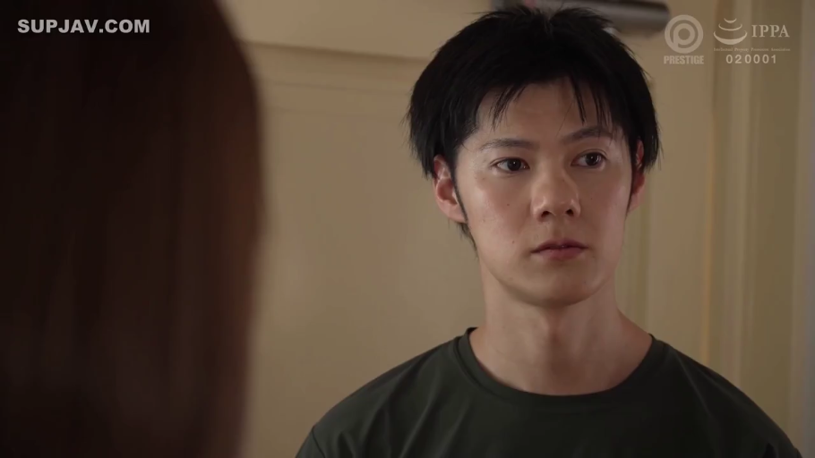 胸部 · 享受 · 休闲装 · 厨房 · 亲密 · 水槽 · 舔乳 · 靠墙