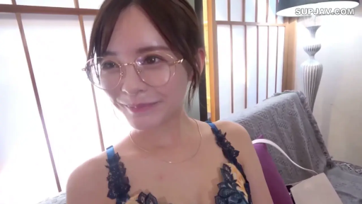 座り姿勢 · 頭を下げる · 甘美 · 寝室 · 恥ずかしがり屋 · ハンドバッグ · 上半身 · 碎花内衣