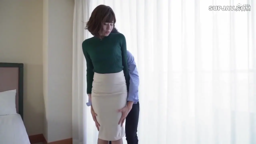 室内 · 全身 · 站立 · 享受 · OL · 抚摸 · 窗帘 · 紧身裙