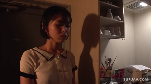 坐姿 · 全身 · 专注 · 卧室 · 比基尼 · 写真 · 拍照 · 草帽