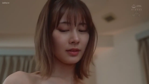 坐姿 · 卧室 · 半睁眼 · 面部特写 · 裸体 · 性交中 · 中短发