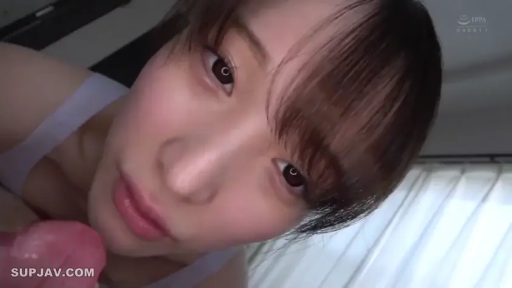 室内 · 俯身 · 脸部特写 · 自然 · POV视角 · 注视镜头 · 吊带