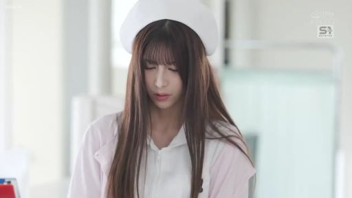 室内 · 护士帽 · 低头 · 护士服 · 站立 · 面部特写 · 制服诱惑 · 哀伤