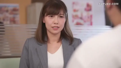 办公室 · Standing Posture · 对话 · 特写 · 认真 · 灰色西装套装 · 白领