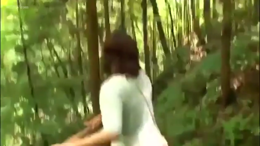 胸部 · 揉乳 · 全裸 · 浴室 · 淋浴喷头 · 陶醉 · 男女 · 背后环抱