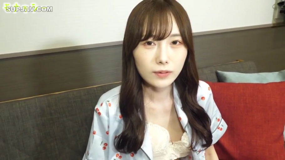 坐姿 · 面部 · 全裸 · 浴室 · 马赛克 · 注视 · 手淫 · 亚洲女性