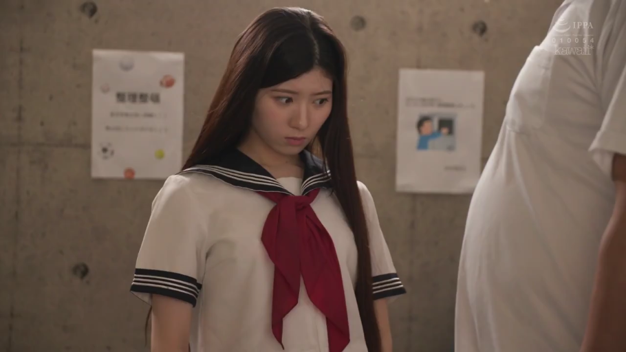 Indoor · Stand · Half-body · Sailor suit · 海报 · 紧张 (jǐn zhāng)  
nervous; tense · 黑长直 · 偷看