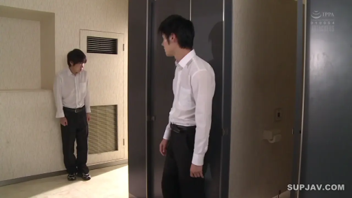 室内 · 单人 · 面部 · 白衬衫 · 痛苦 · 卧姿 · 绳索 · 绳缚