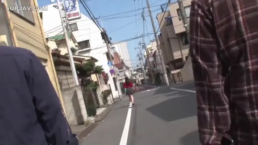 远景 · 波点短裙 · 日本街道