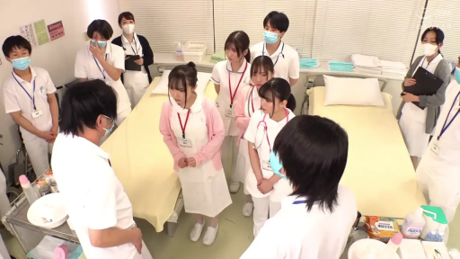 Serious · 文件夹 · 口罩 · Stand · 全景 · 开会 · Medical Office · AV角色扮演