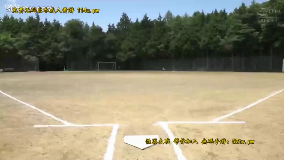 Baseball field · 空旷 · 本垒板