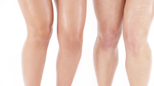 站立 · 展示 · 迷离 · 项链 · 摄影棚 · 双人特写 · 渔网装 · 欧美女优