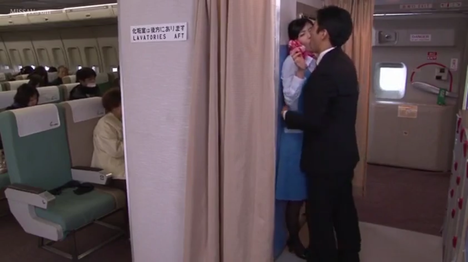 全身 · 投入 · 站姿 · 接吻 · 窗帘 · 飞机客舱 · 空姐制服