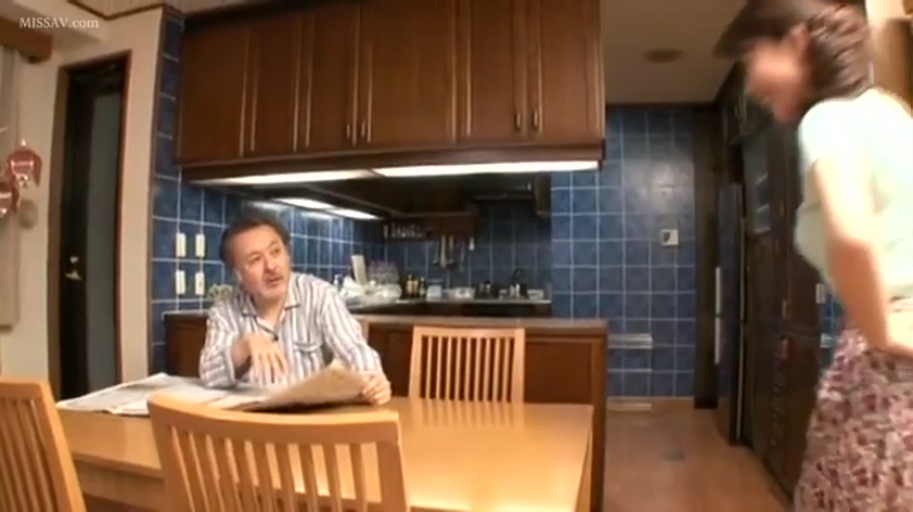 性交 · 卧室 · 迷离 · 中景 · 蕾丝内衣 · 传教士式 · 手铐 · 水印