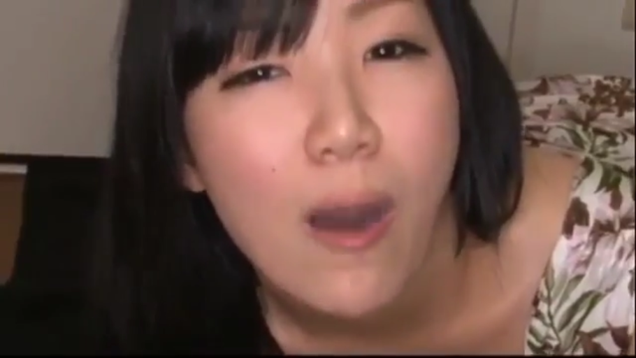 室内 · 面部特写 · 碎花上衣