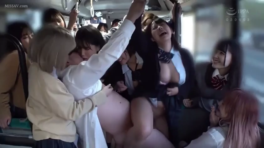 站姿 · 半身 · 扶手 · 制服 · 群交 · 公交车 · 高潮表情 · 痴女