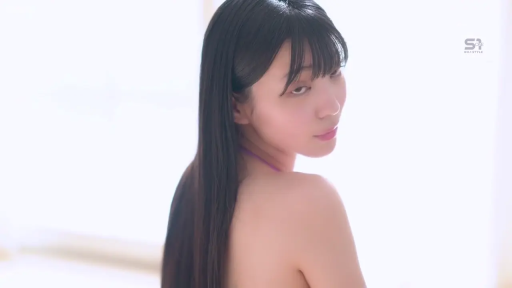 室内 · 面部 · 比基尼 · 迷离 · 静态摆拍 · 侧身回眸 · 黑色长发