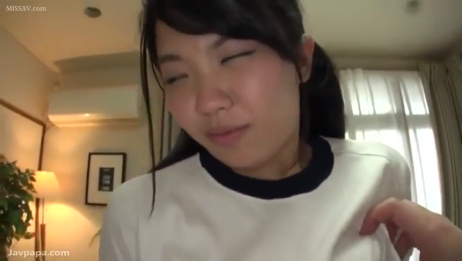 室内 · 胸部 · 校服 · 愉悦 · 多人 · 群交 · 躺姿