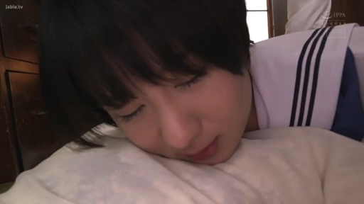 室内 · 面部 · 枕头 · 学生制服 · 制服 · 卧姿 · 安详 · 睡觉