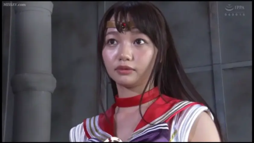 室内 · 严肃 · 站立 · 注视 · 水手服 · 头部 · 头饰 · 角色扮演服