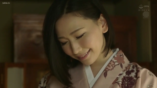 角色扮演 · 站立 · 展示 · 红色皮裙 · 全景 · 沙发 · 微笑 · 客厅