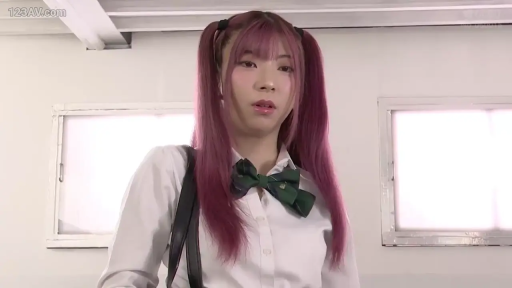 室内 · 站姿 · 半身 · 凝视 · JK制服 · 双马尾 · 单肩包 · 冷漠