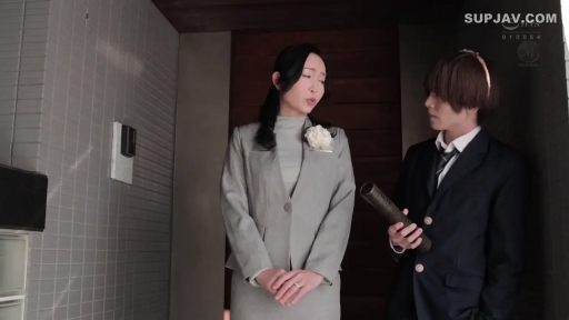站姿 · 微笑 · 情趣内衣 · 舞台 · 灯光 · 表演 · 脱衣舞娘