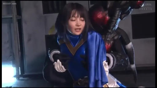 角色扮演 · 半身特写 · 难受 · 仓库 · 挣扎 · 动漫皮衣 · 怪兽 · 被擒