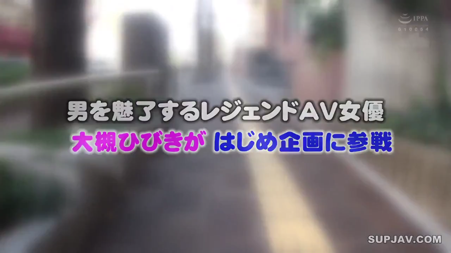 室内 · 白色上衣 · 对视 · 侧脸 · 亲密接触 · 深情 · 侧颜