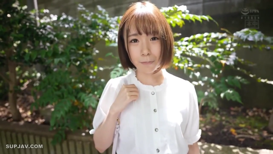 俯身 · 卧室 · 床 · JK制服 · 沉醉 · 生殖器 · 舔舐 · 成人