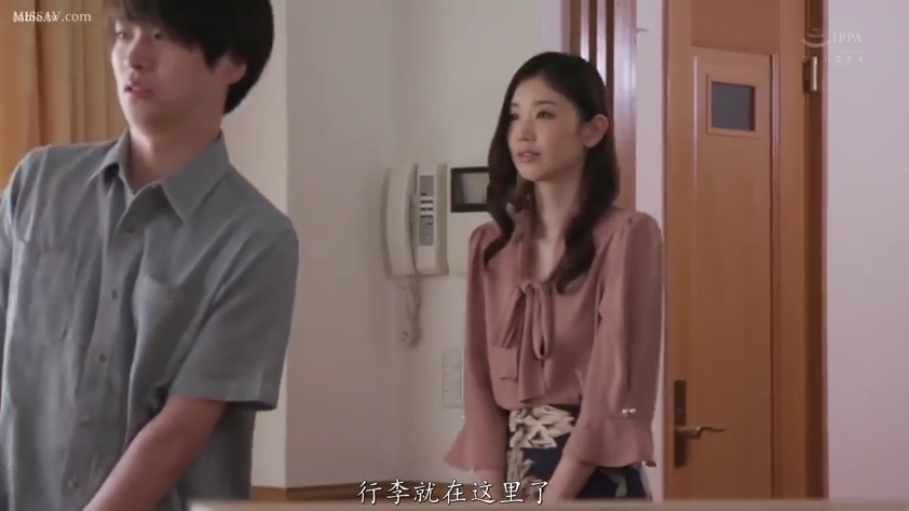 坐姿 · 露乳 · 全裸 · 卧室 · 性行为 · 上半身特写 · 高潮