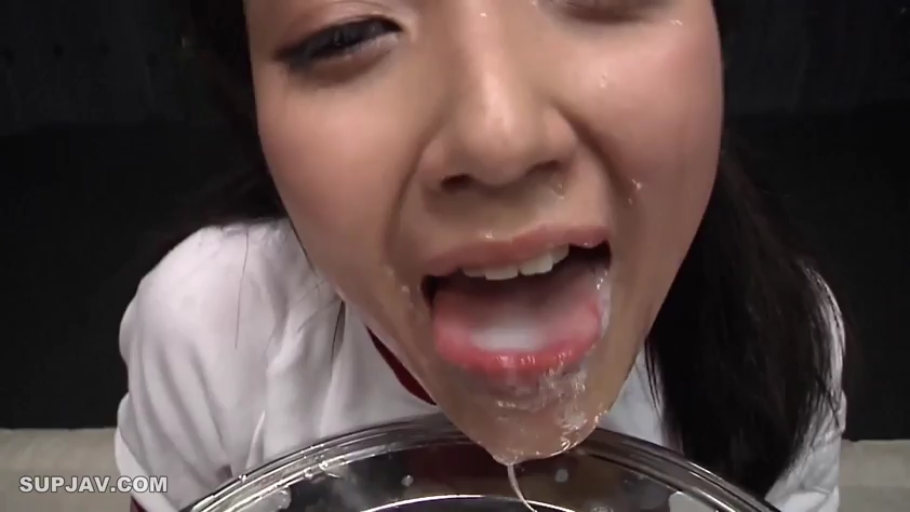 局部马赛克 · 仰卧开腿 · 迷离 · 蕾丝内衣 · 沙发 · 丝袜 · 指交 · 局部特写