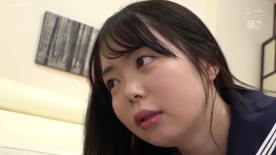 Close-up of the face · Bedroom · Hazy · Gaze · Sailor suit · 黑长直 · 倾斜