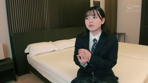 仰卧开腿 · 诊疗室 · 私处特写 · 欢愉 · 振动棒 · 医生角色扮演 · 白大褂与蕾丝丝袜 · 使用振动棒按摩
