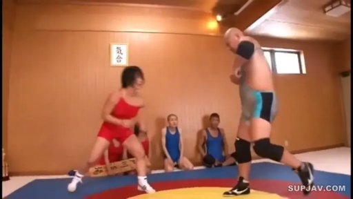 全景 · 训练室 · 连体摔跤服