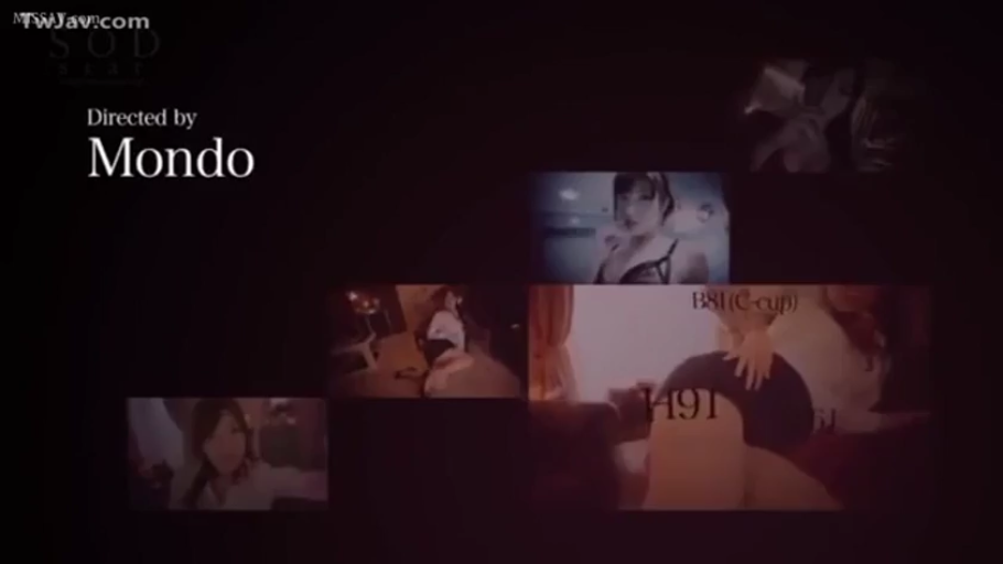 室内 · 俯身 · 臀部特写 · 职业装 · 诱惑 · 抚摸