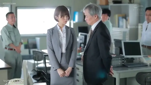 真剣 · 办公室 · 站立 · パソコン · 対話 · 职场 · スーツセットスカート