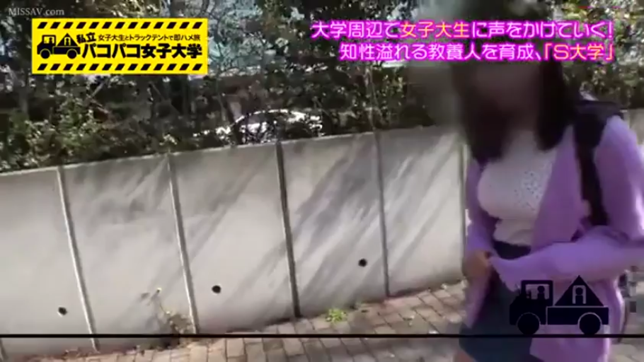 街道 · 行走 · 行走 · 模糊 · 背包 · 街头搭讪 · 紫色开衫